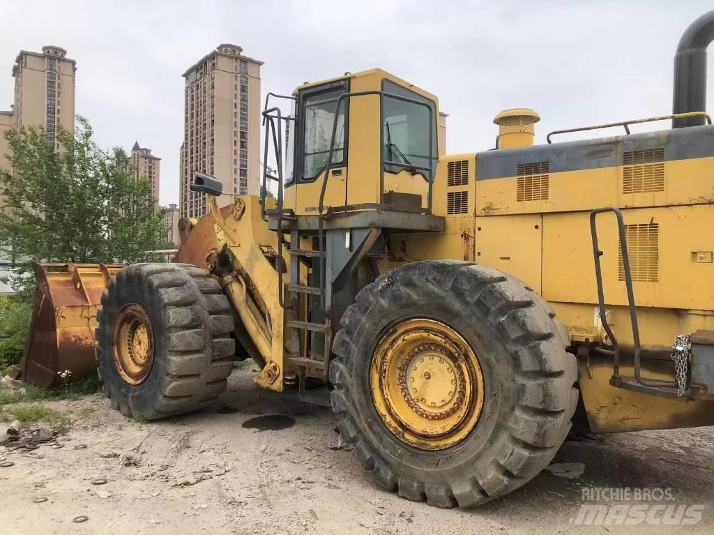 Komatsu WA 600-3 輪胎式裝載機