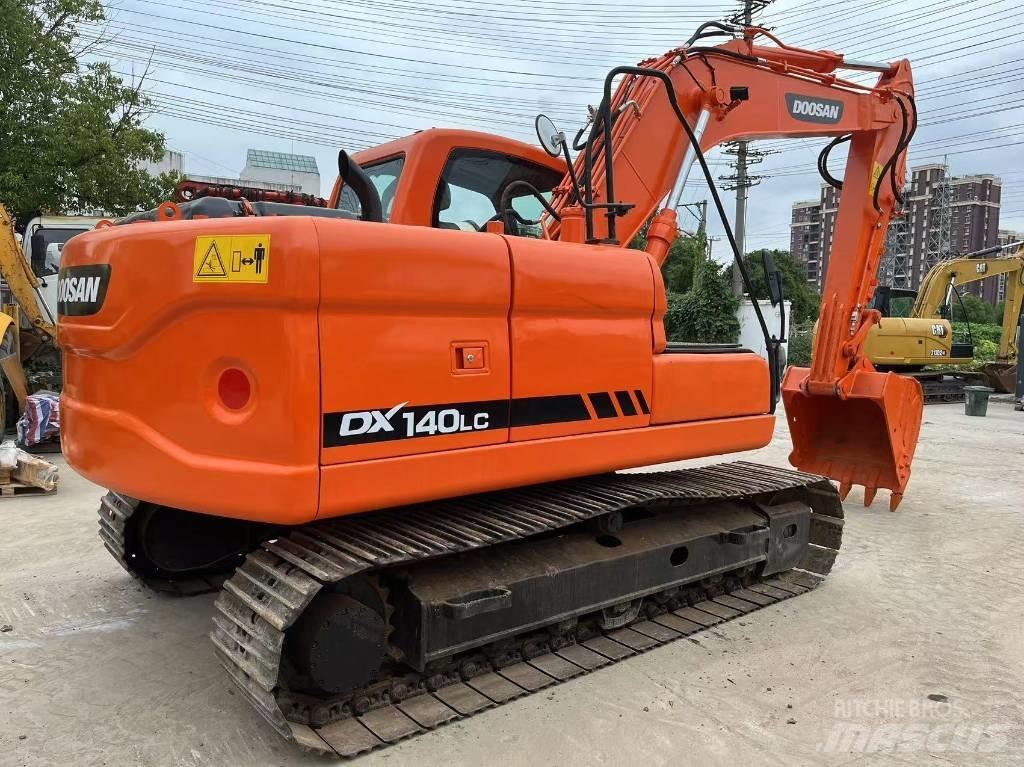 Doosan DX 140 履帶式 挖土機/掘鑿機/挖掘機