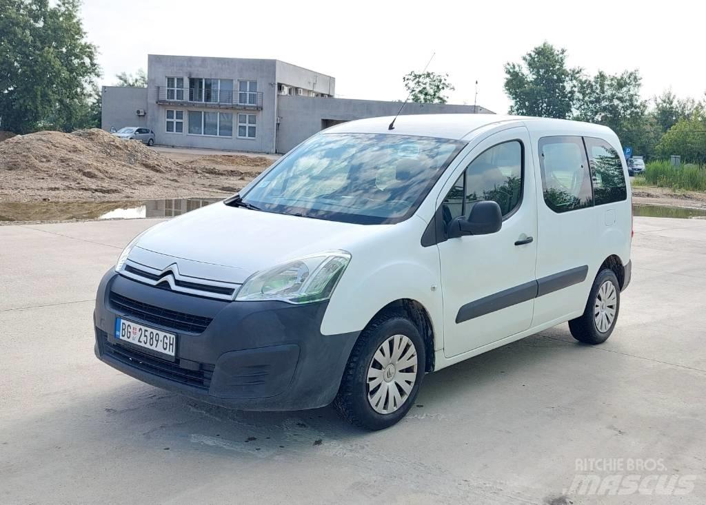 Citroën Berlingo 廂式貨物運輸車