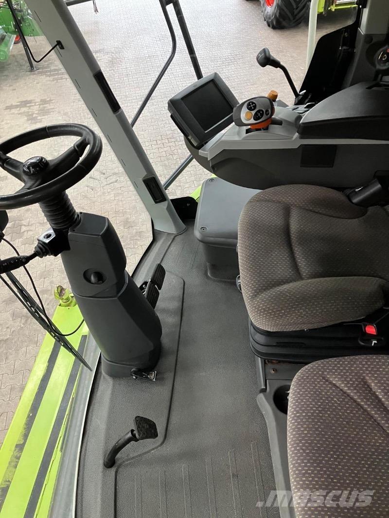 CLAAS Tucano 430 聯合收穫機