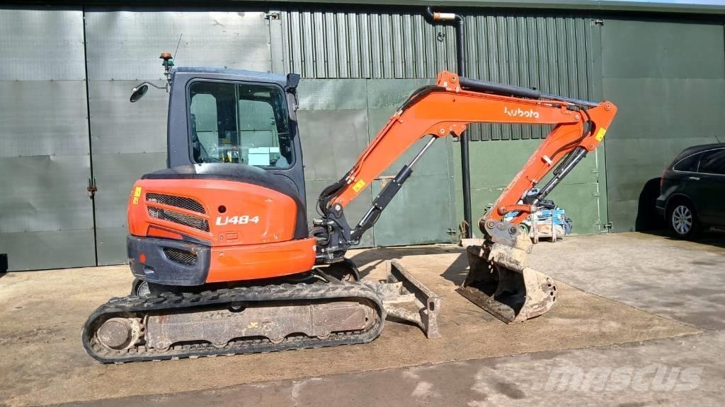 Kubota U 48-4 小型挖土機/掘鑿機<7t(小型挖掘機)
