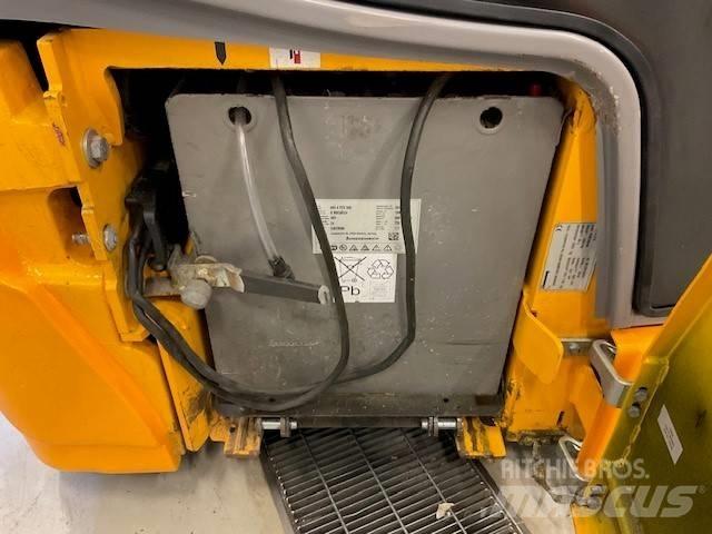 Jungheinrich EFG 215 電動堆高機