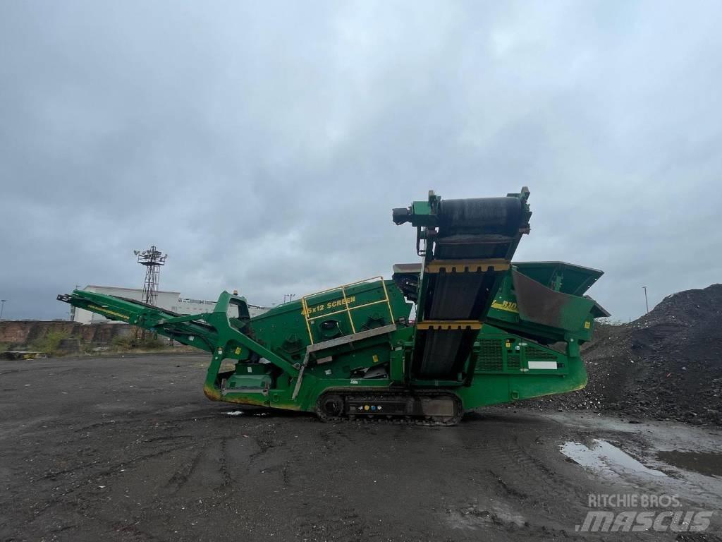 McCloskey R105 篩分機