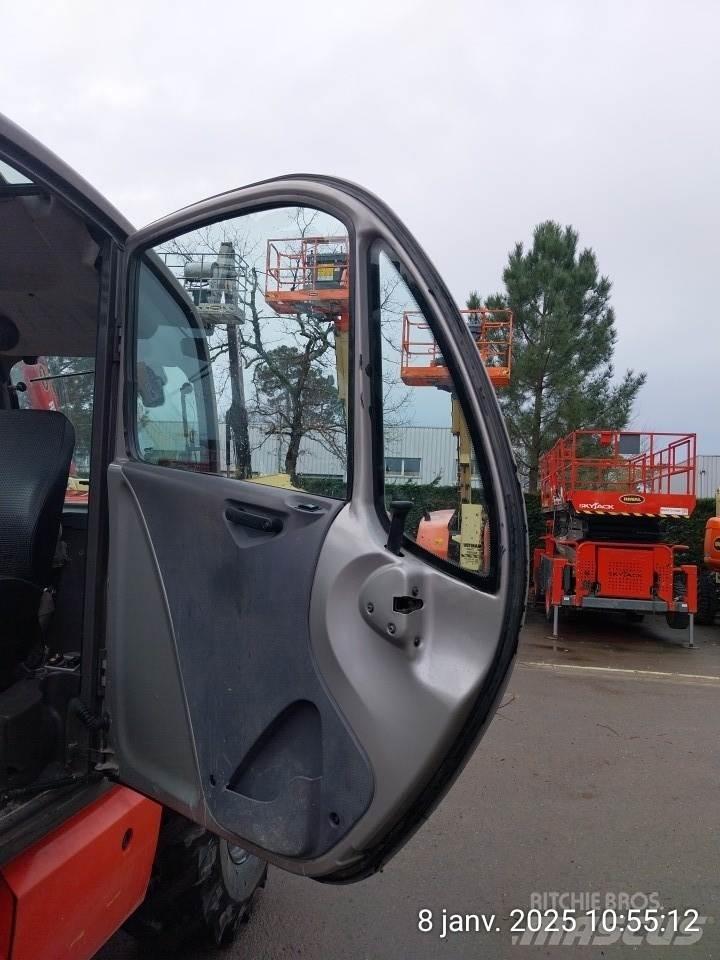 Manitou MT1440 伸縮臂操作車