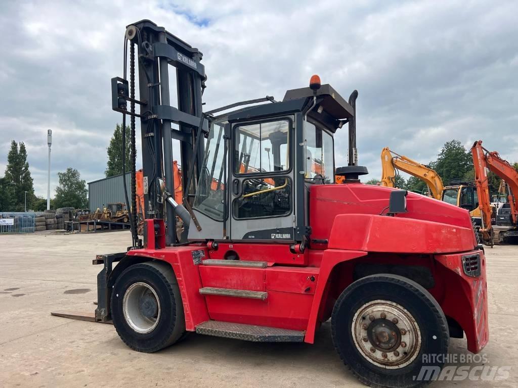 Kalmar DCE 90-6 柴油卡車