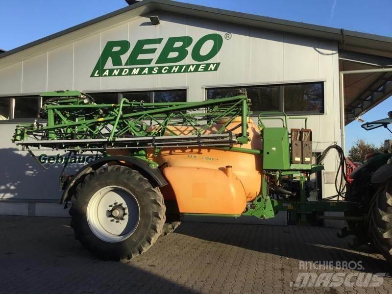 Amazone UX 4200 牽引式噴霧機