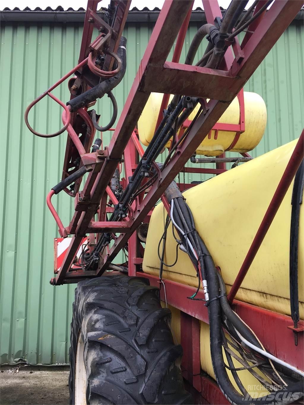 Hardi 3500 牽引式噴霧機