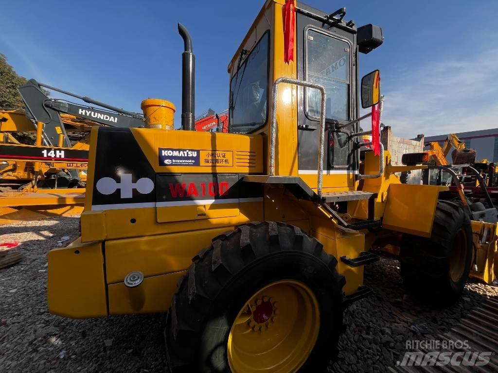 Komatsu WA100 輪胎式裝載機