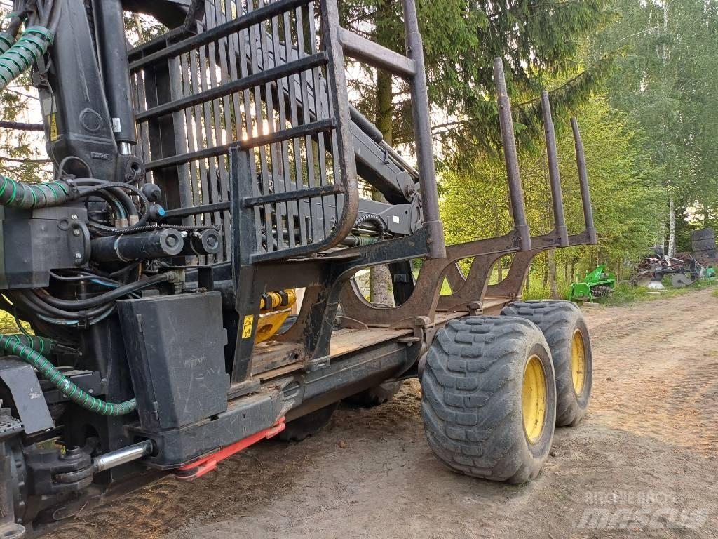 John Deere 1010E 集運機
