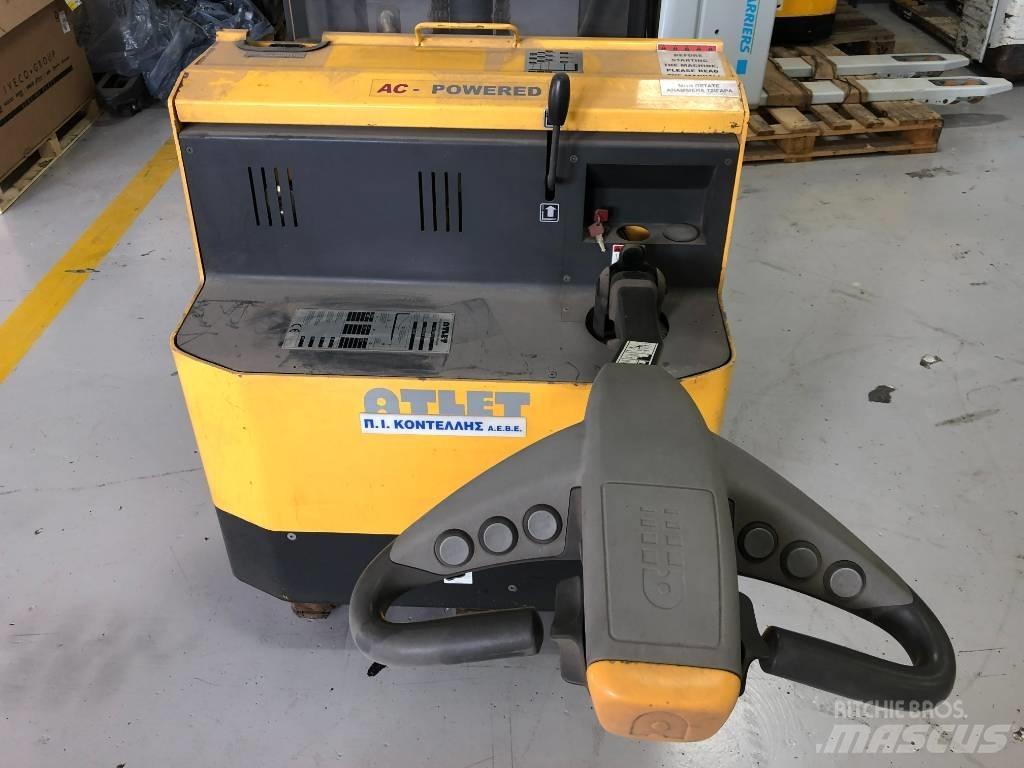 Atlet CSH 125 自走式堆積機
