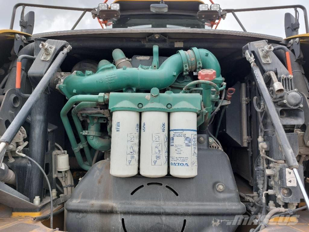 Volvo A45G 鉸接式起吊車