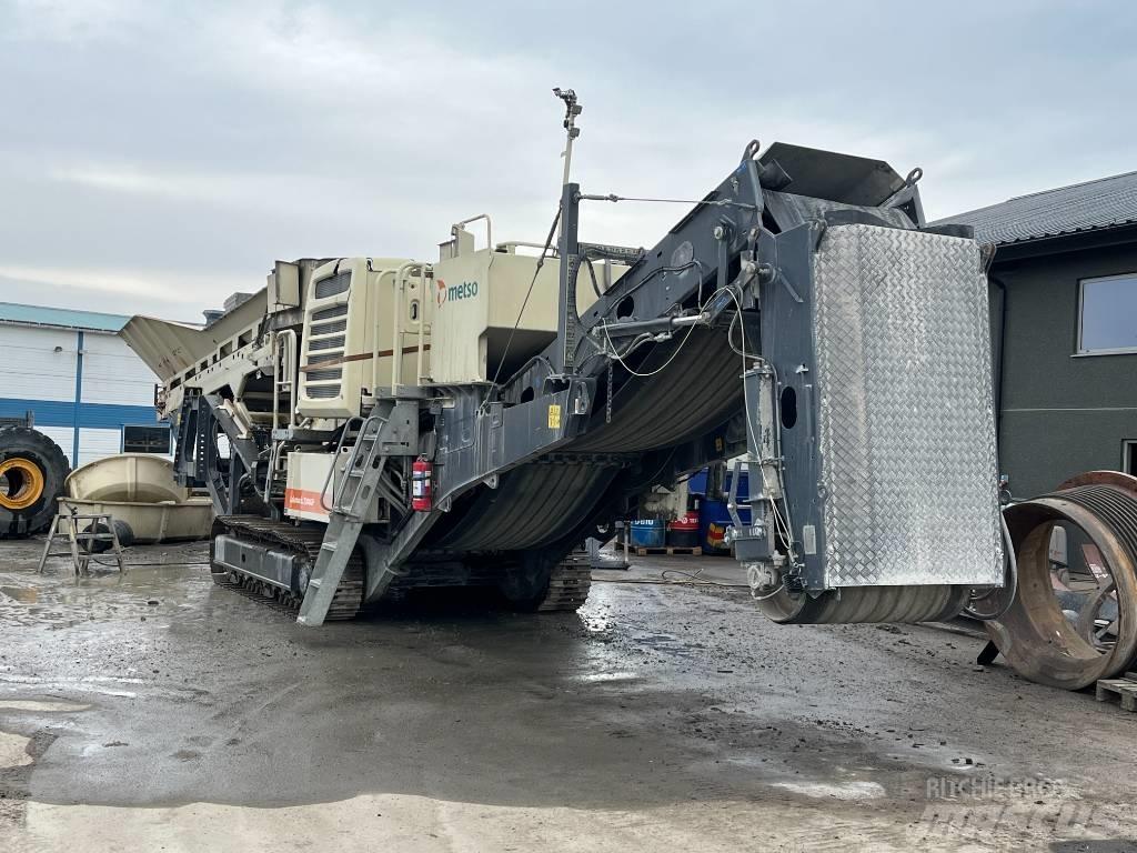 Metso LT300GP 移動式壓碎機