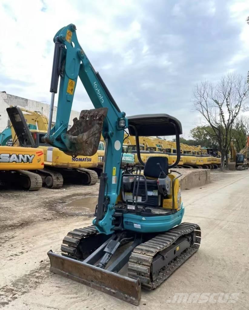 Kubota U 25 小型挖土機/掘鑿機<7t(小型挖掘機)