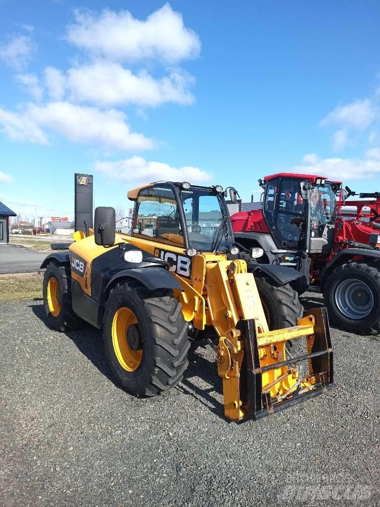 JCB 531-70 農業用伸縮臂裝載機
