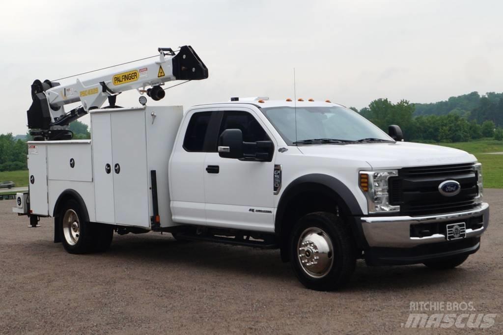 Ford F 550 XL SD 履帶式起重機