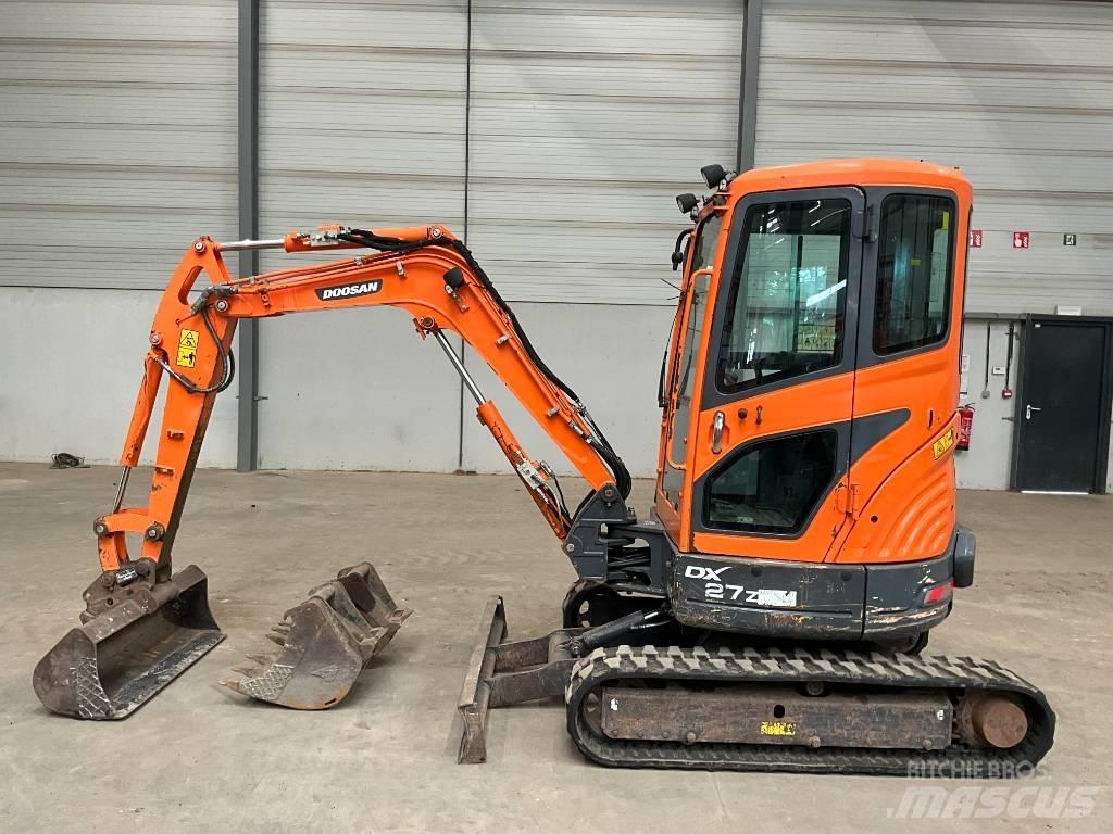 Doosan DX 27 Z 小型挖土機/掘鑿機<7t(小型挖掘機)