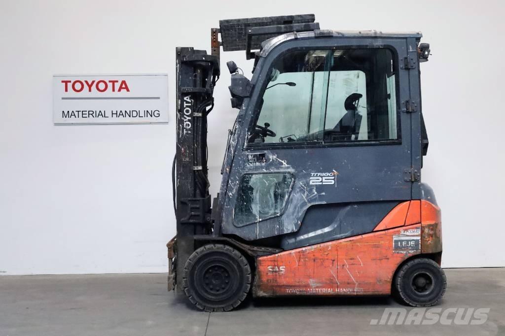 Toyota 8 FBMT 25 電動堆高機