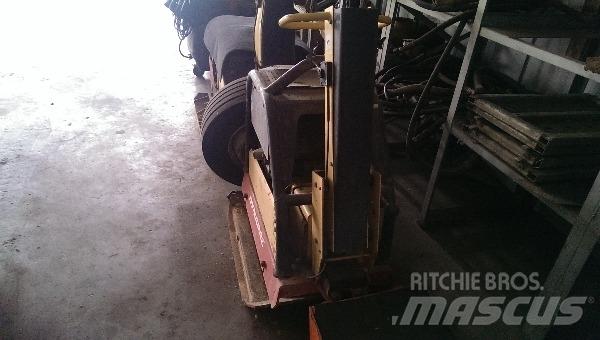 Dynapac LG500 夯實機(夯土機)