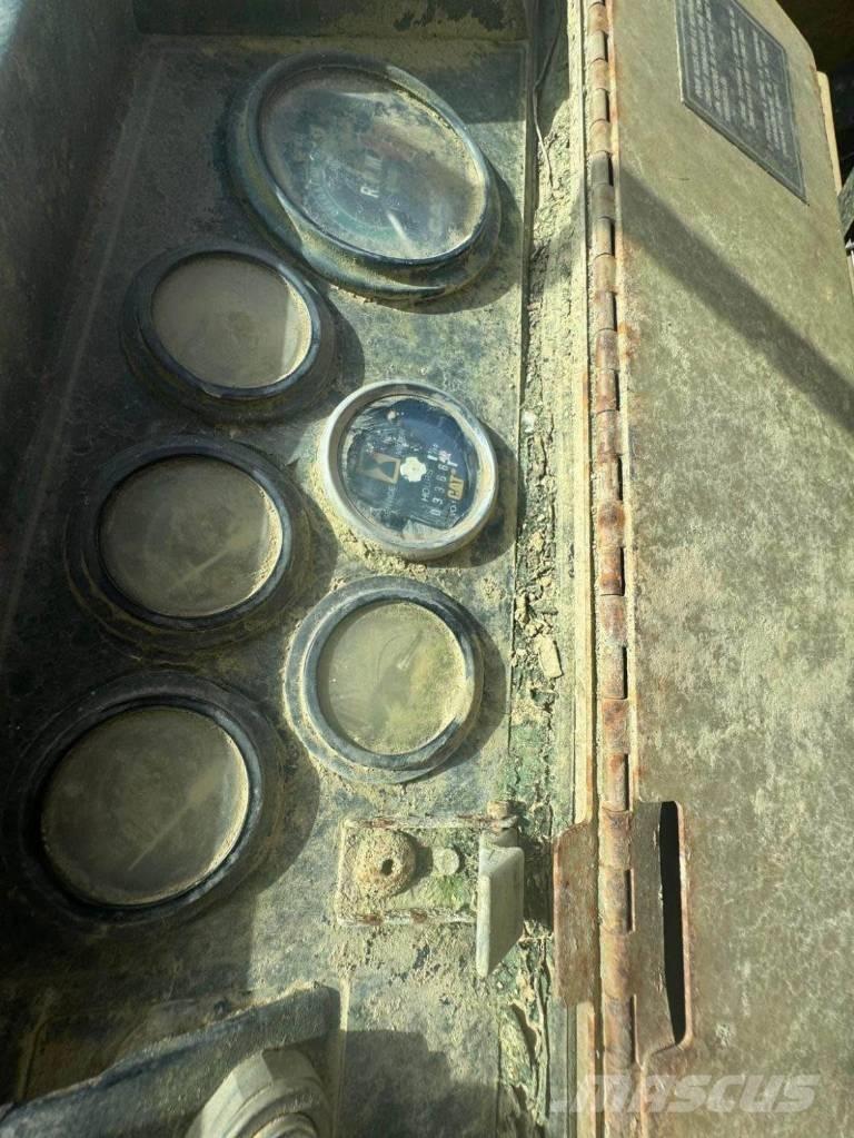 CAT 426 反鏟裝載機