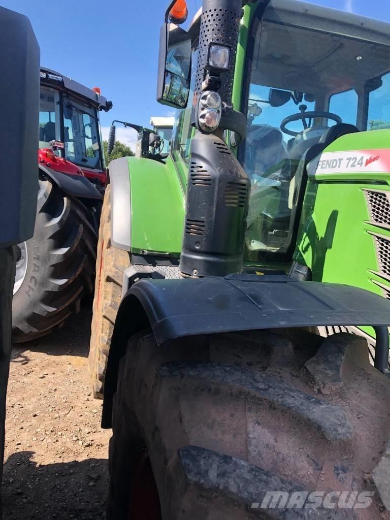 Fendt 724 Vario S4 曳引機