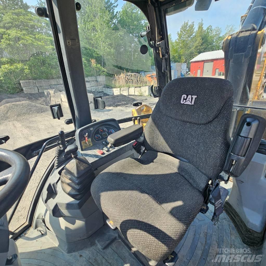 CAT 420 F 反鏟裝載機