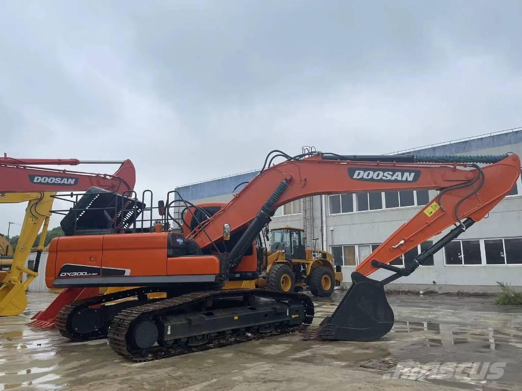 Doosan DX 300 LC 履帶式 挖土機/掘鑿機/挖掘機