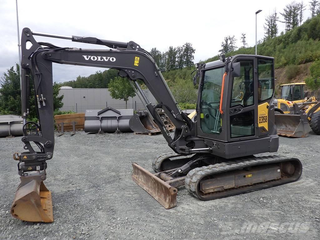 Volvo ECR 58 F 小型挖土機/掘鑿機<7t(小型挖掘機)
