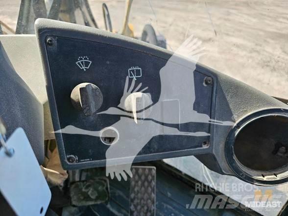 CAT 930G 輪胎式裝載機
