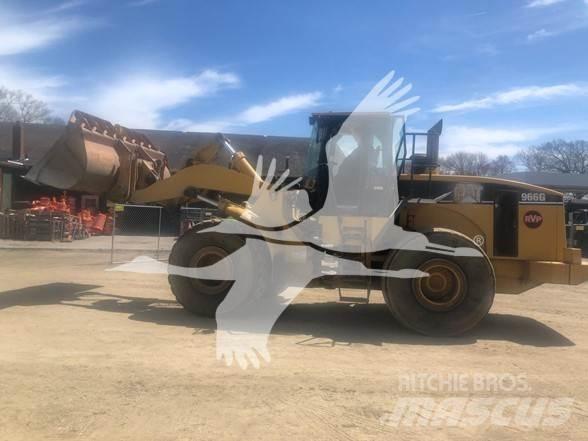 CAT 966G 輪胎式裝載機