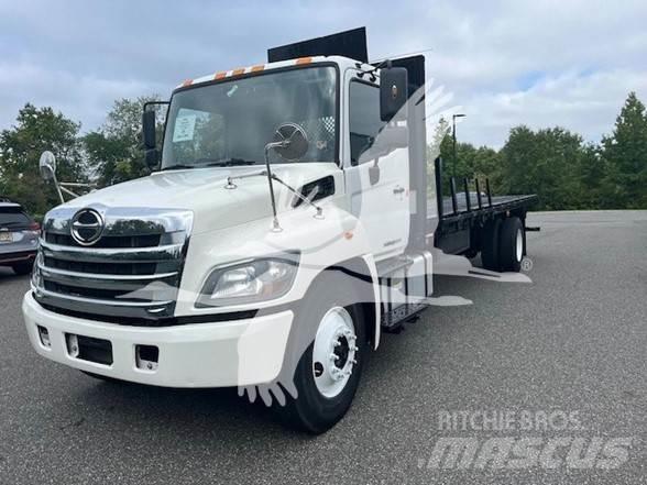 Hino 338 平板式/側卸式卡車