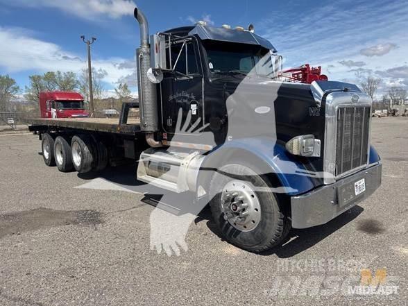 Peterbilt 357 平板式/側卸式卡車