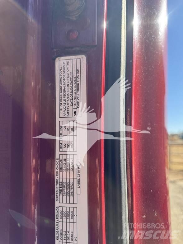 Peterbilt 367 曳引機組件