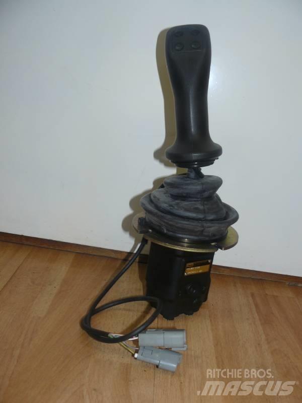 Parker PCL-401 - 1724 電子設備