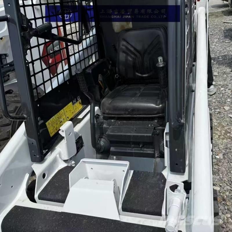 Bobcat s70 滑移轉向裝載機