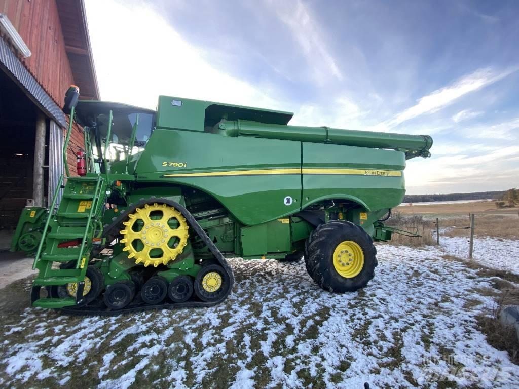 John Deere S790i 聯合收穫機