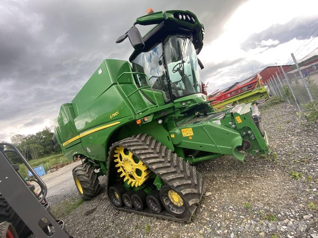 John Deere S790i 聯合收穫機