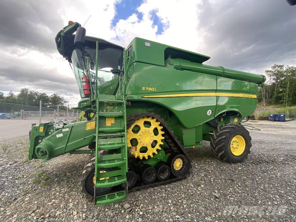 John Deere S790i 聯合收穫機