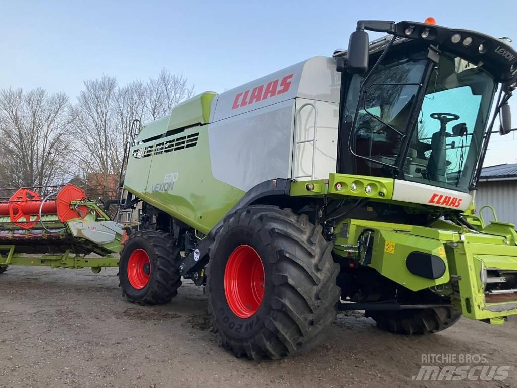 CLAAS Lexion 670 聯合收穫機