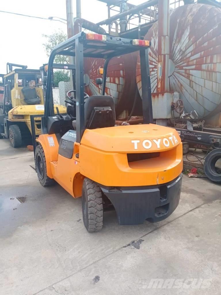 Toyota FD 30 柴油卡車