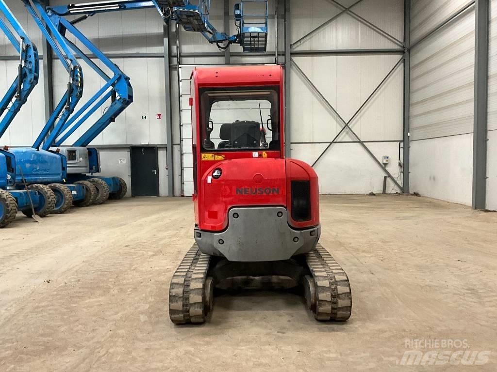 Neuson 28 Z 3 小型挖土機/掘鑿機<7t(小型挖掘機)