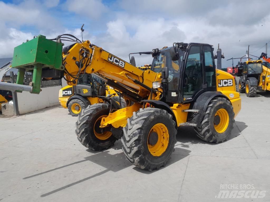 JCB TM 320 農業用伸縮臂裝載機