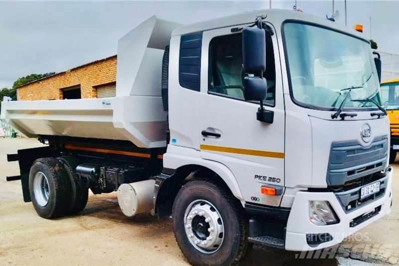 UD Croner PKE 250 其他貨車