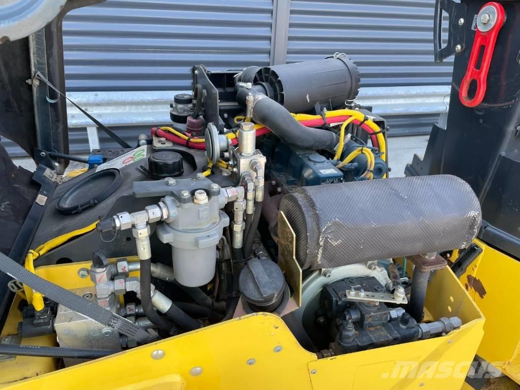Bomag BW 120 AD-5 雙輪滾壓機