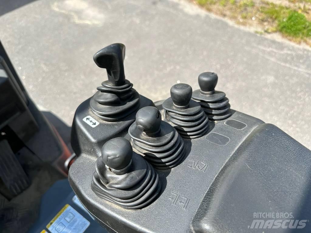 Toyota 7 FBEF 16 電動堆高機