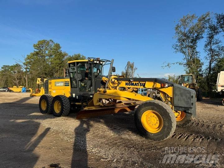 Komatsu GD 655-6 平土機