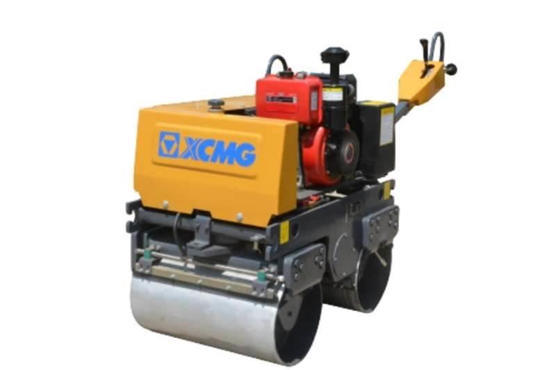 XCMG XMR083 複合式滾壓機