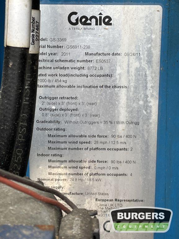 Genie GS-3369 RT 剪式升降機