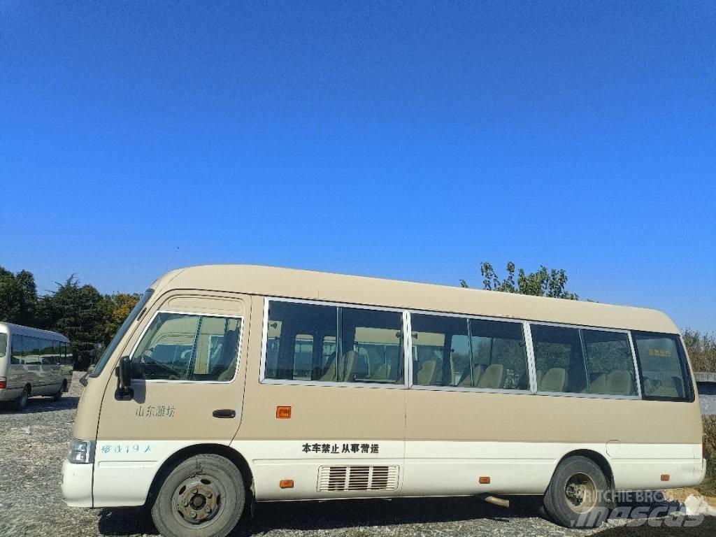 Toyota Coaster 公路客運汽車