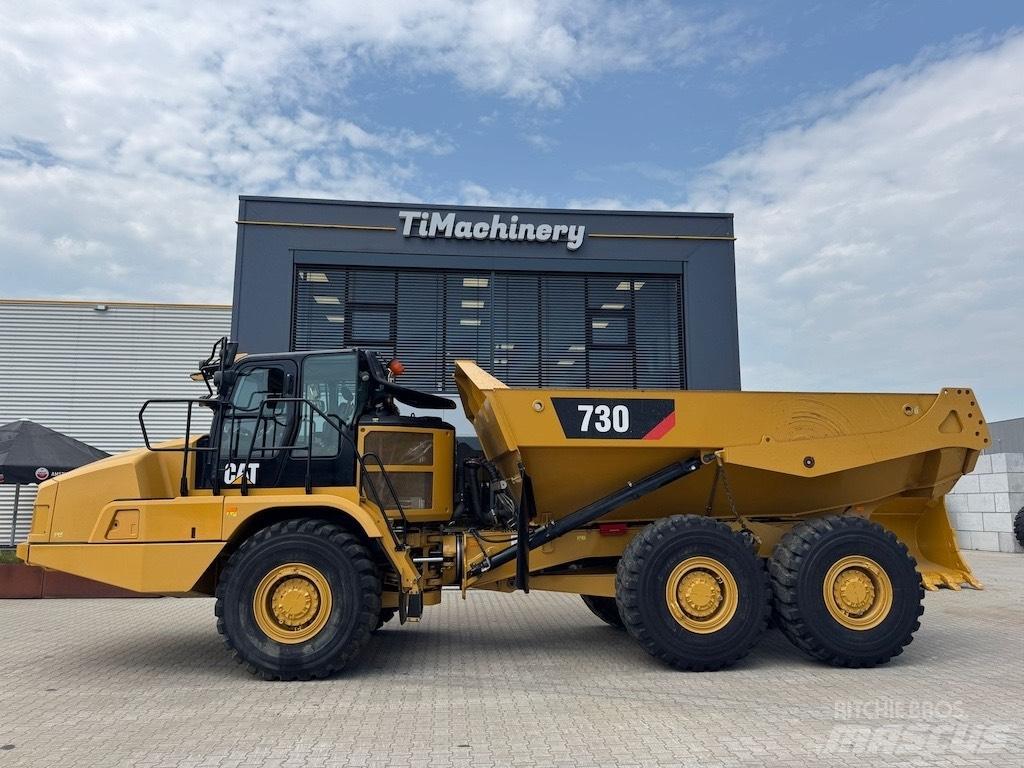 CAT 730 鉸接式起吊車