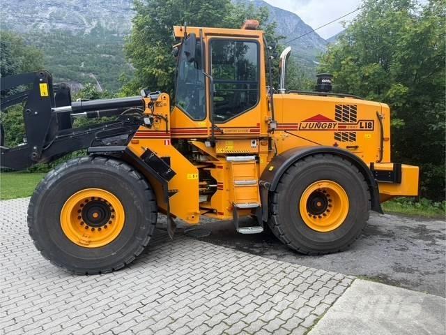 Ljungby L 18 輪胎式裝載機